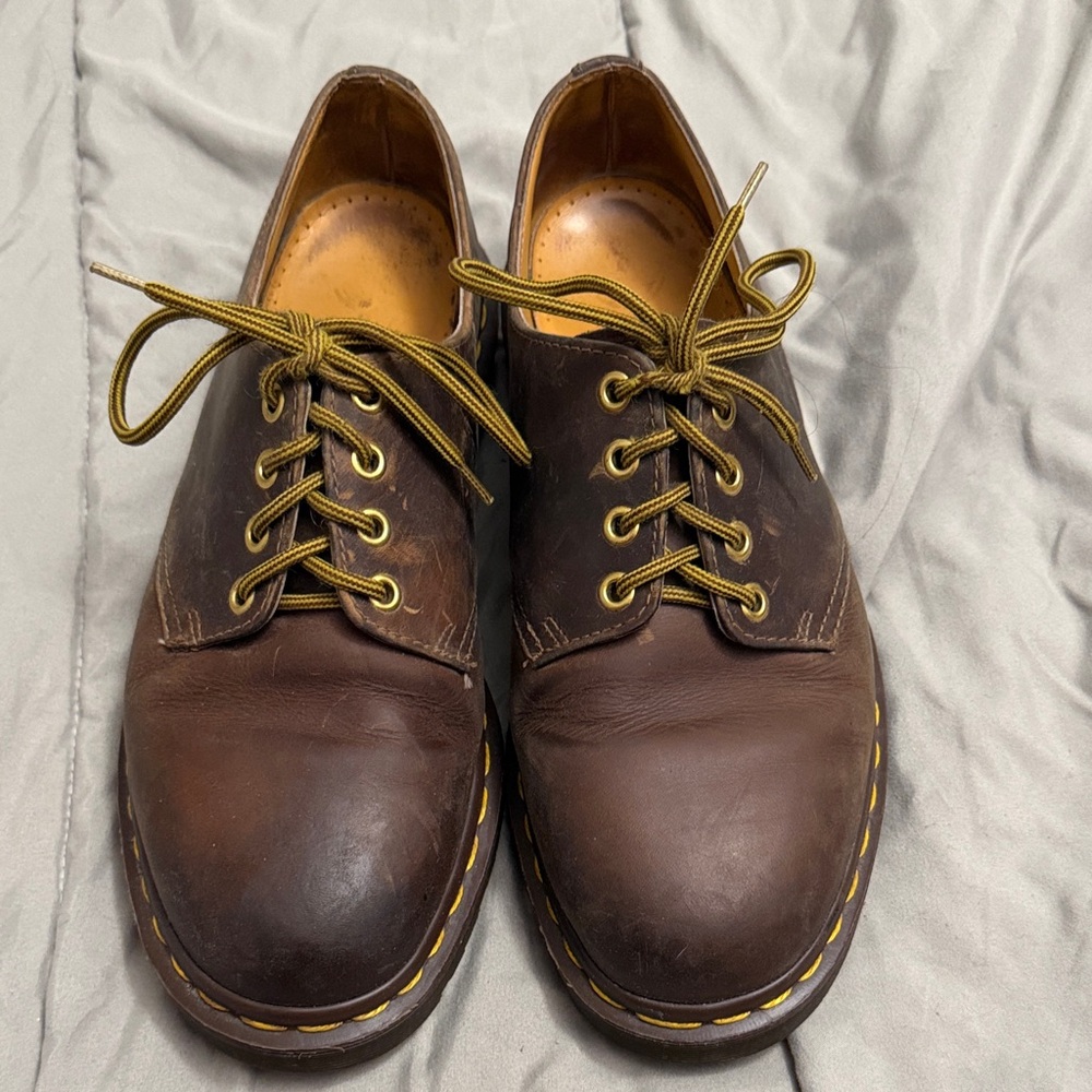 Vintage Made In England Brown Dr. Marten Oxfords - Picture 2 of 9